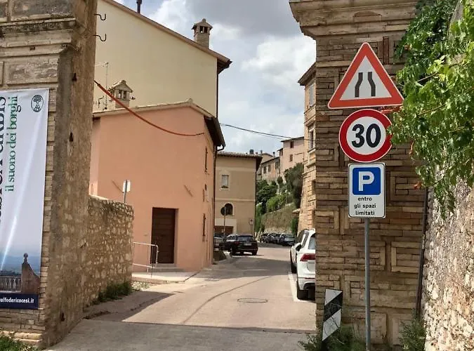 Casa Via Fantosati Apartment *